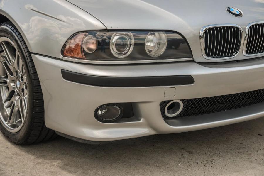 Детали экстерьера BMW M5 (E39) 2003 года  (фото 18 из 148)